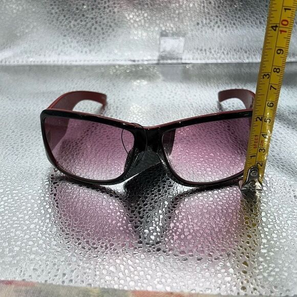 Modo Oversized Sunglasses Women’s Engraved Callout Arms Black Red Italian Design - Picture 3 of 6